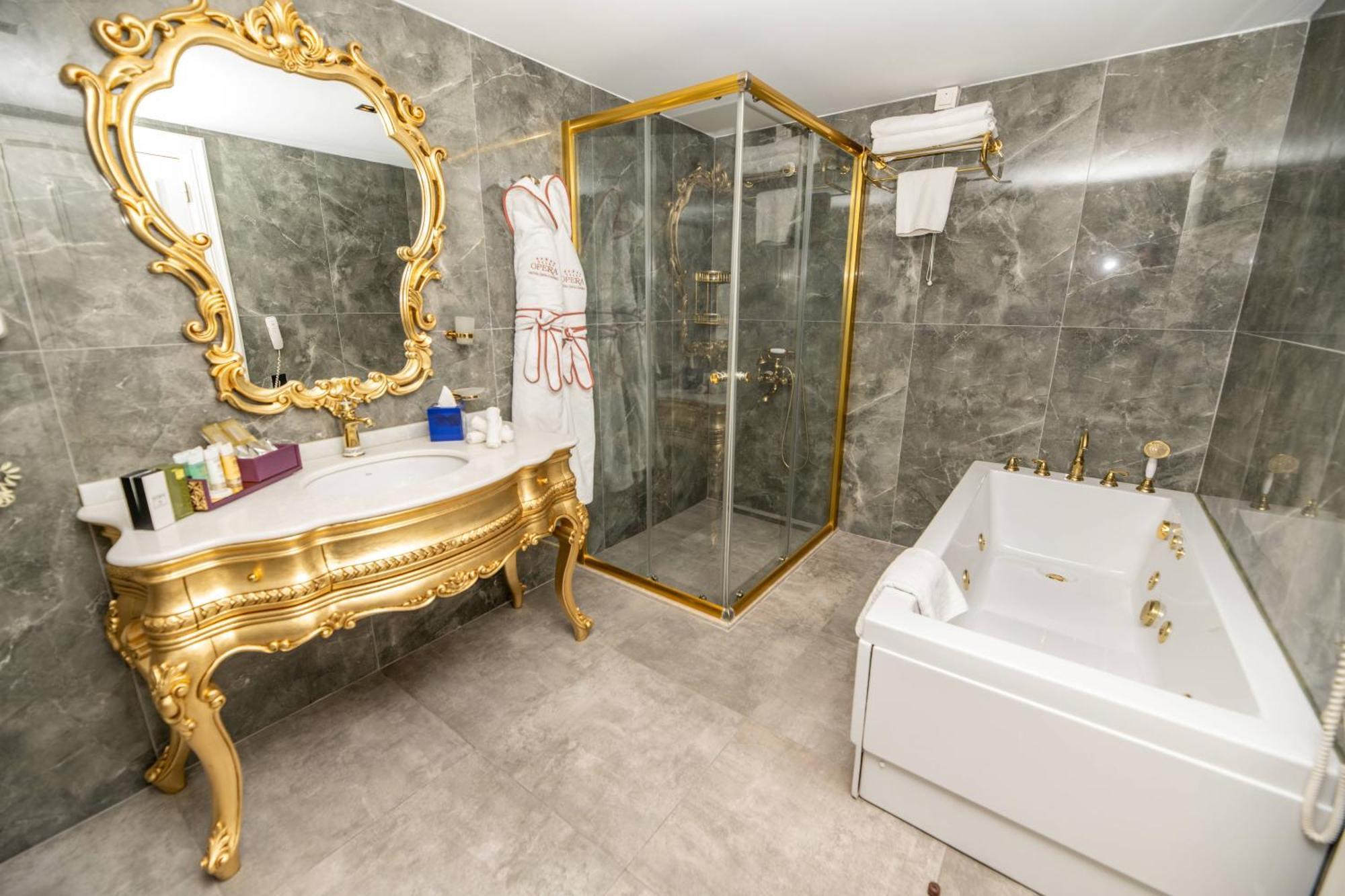 Grand Opera Hotel & Casino & Spa Kyrenia  Esterno foto